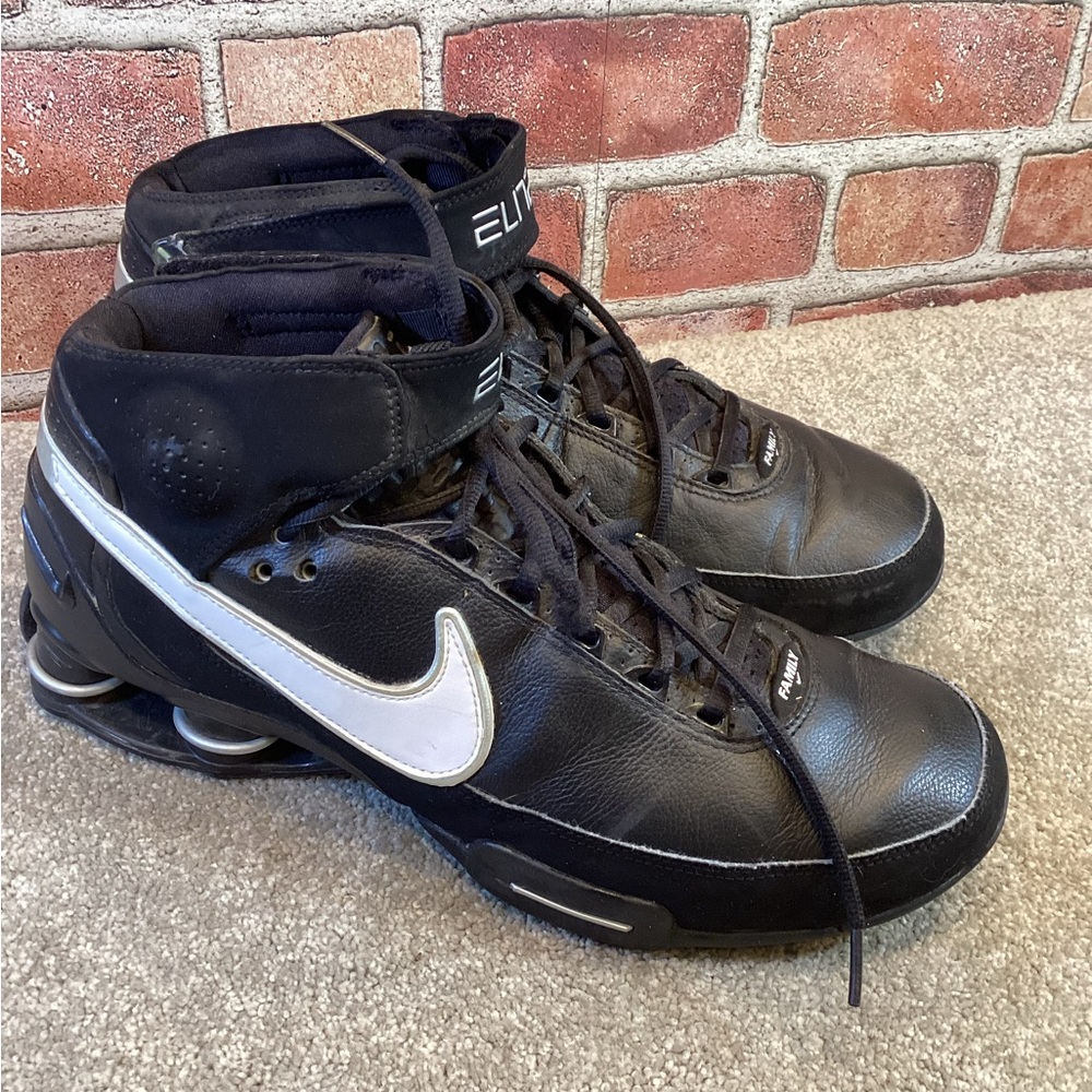 Nike Air Elite Family Shox sneakers size 11